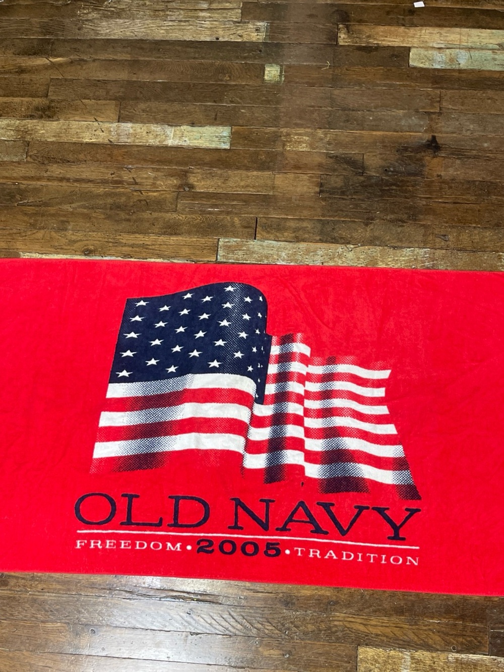 Vintage Old Navy Red Flag Beach Towel Cotton 27”x56”